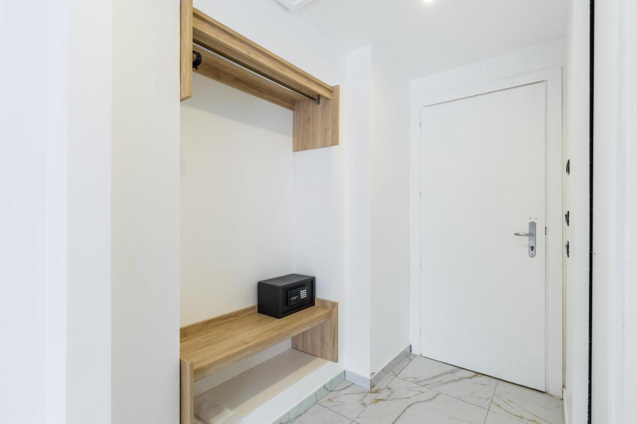 Double or Twin Room Mountain View