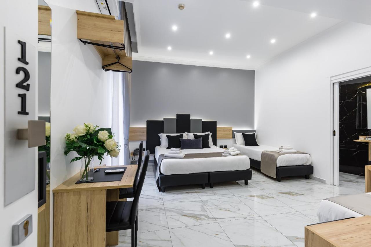 Standard Family Room,1329930572:JPEG