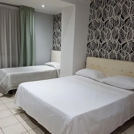 Hotel Meridiano-3